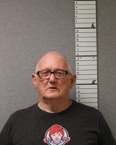 Darris C Naylor a registered Sex Offender of West Virginia