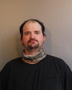 Raleigh Chad Barker a registered Sex Offender of West Virginia