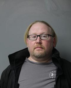 Matthew Daniel Mcclung a registered Sex Offender of West Virginia