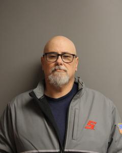 Robert Dale Rhodes a registered Sex Offender of West Virginia