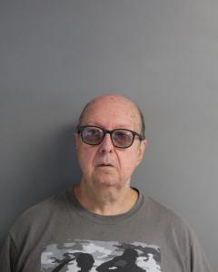 Dennis H Niehenke a registered Sex Offender of West Virginia