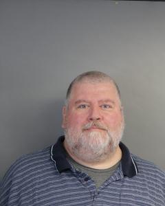 Robert L Lutsy a registered Sex Offender of West Virginia