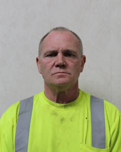 Dale L Carr a registered Sex Offender of West Virginia