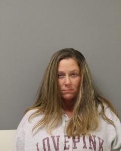 April L Hunnicutt a registered Sex Offender of West Virginia