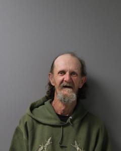 Dennis Lee Sturgeon a registered Sex Offender of West Virginia