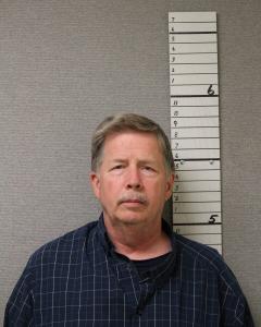 Bruce W Hamons a registered Sex Offender of West Virginia