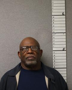 Larry Romeinz Hoskins a registered Sex Offender of West Virginia