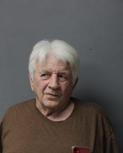 Michael J Blodgett a registered Sex Offender of West Virginia