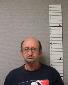 Everett Charles Nicholson a registered Sex Offender of West Virginia