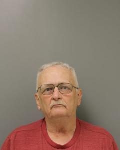 Richard R Howell a registered Sex Offender of West Virginia
