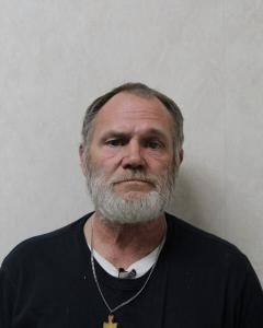 Dale L Carr a registered Sex Offender of West Virginia