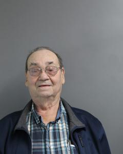 Hoy Herbert Mccormick a registered Sex Offender of West Virginia