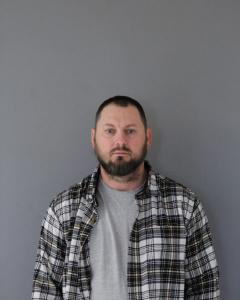 Darrell E Davis a registered Sex Offender of West Virginia