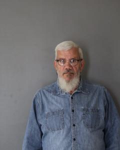 Richard Carl Hanshaw a registered Sex Offender of West Virginia