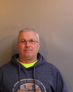 Robert G Kidd a registered Sex Offender of West Virginia