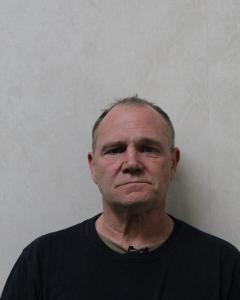 Dale L Carr a registered Sex Offender of West Virginia