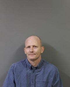 Eric Thomas Eidsness a registered Sex Offender of West Virginia