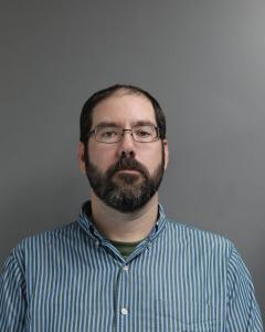 Justin R Hoover a registered Sex Offender of West Virginia