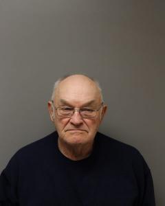 Cecil J Hinzman a registered Sex Offender of West Virginia