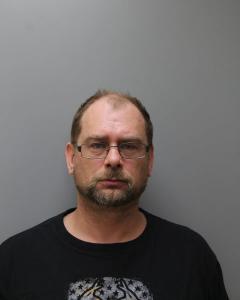 Eric B Lewis a registered Sex Offender of West Virginia