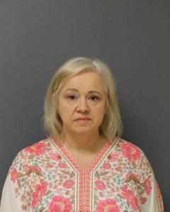 Mindy Faye Layne a registered Sex Offender of West Virginia