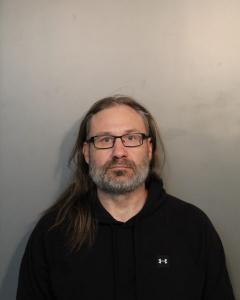 Robert Eugene Simmons a registered Sex Offender of West Virginia