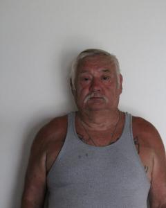 Robert E Bennett a registered Sex Offender of West Virginia