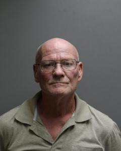 Lawrence J Dillsworth a registered Sex Offender of West Virginia