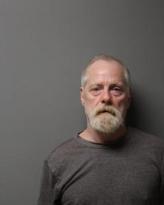 Wade Allen Fulks a registered Sex Offender of West Virginia