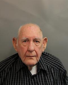 Roy E Critchley a registered Sex Offender of West Virginia