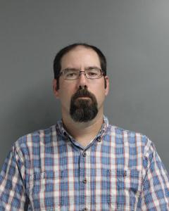 Justin R Hoover a registered Sex Offender of West Virginia