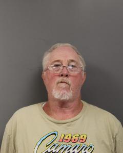 Robert J Thomas a registered Sex Offender of West Virginia