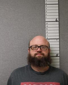 Brandon M Bailey a registered Sex Offender of West Virginia