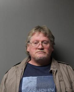 Everett Bowman Jr a registered Sex Offender of West Virginia