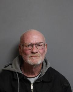 Lawrence J Dillsworth a registered Sex Offender of West Virginia