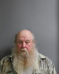 Floyd Gale Cutright a registered Sex Offender of West Virginia