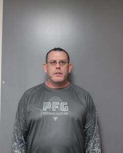 Travis Wayne Miller a registered Sex Offender of West Virginia