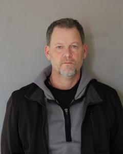 Thomas Kelly Lucky a registered Sex Offender of West Virginia