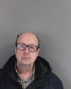 Dennis H Niehenke a registered Sex Offender of West Virginia