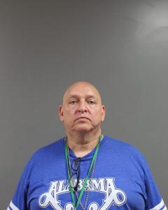 Louis Edward Kelly a registered Sex Offender of West Virginia