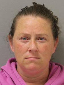 April L Hunnicutt a registered Sex Offender of West Virginia
