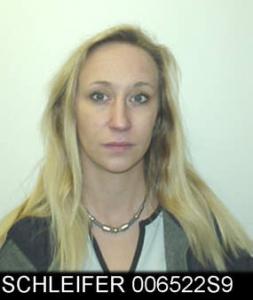 Heather Lynn Schleifer a registered Sex Offender of Arizona