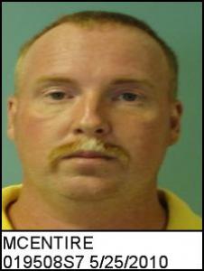 Christopher Scott Mcentire a registered Sex Offender of North Carolina