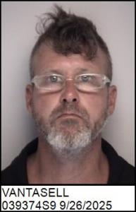 Michael Harris Vantasell a registered Sex Offender of North Carolina