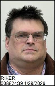 Daniel Everett Riker a registered Sex Offender of North Carolina