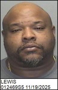 Curtis Lamont Lewis a registered Sex Offender of North Carolina