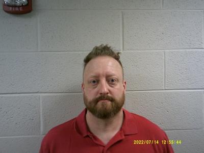 Russell Aaron Burns a registered Sex Offender of Tennessee