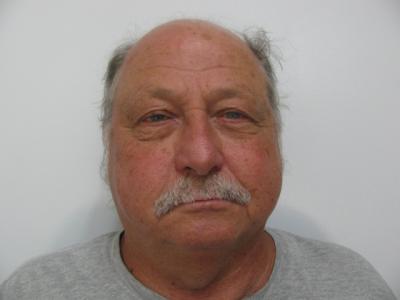 Robert Lynn Hutchinson a registered  of Tennessee