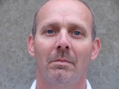 Dustin Ray Mcmurray a registered  of Tennessee