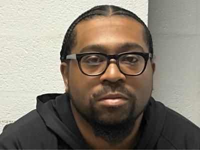 Rakedious Damarkous Snipes a registered Sex Offender of Tennessee